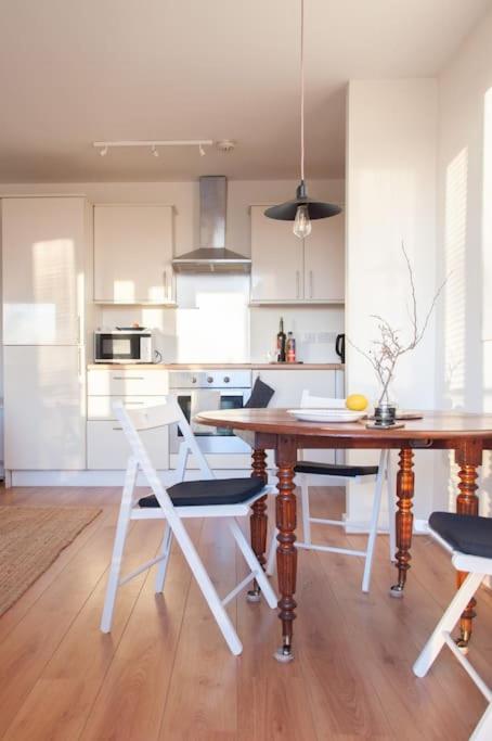 2 Bed 2 Bath Apartment With Canal View Dublin Exteriör bild