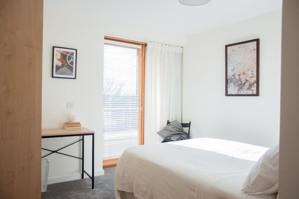 2 Bed 2 Bath Apartment With Canal View Dublin Exteriör bild